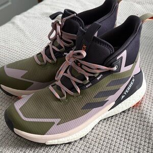 Adidas Terrex Women's Athletic Shoes - Olive and Pink